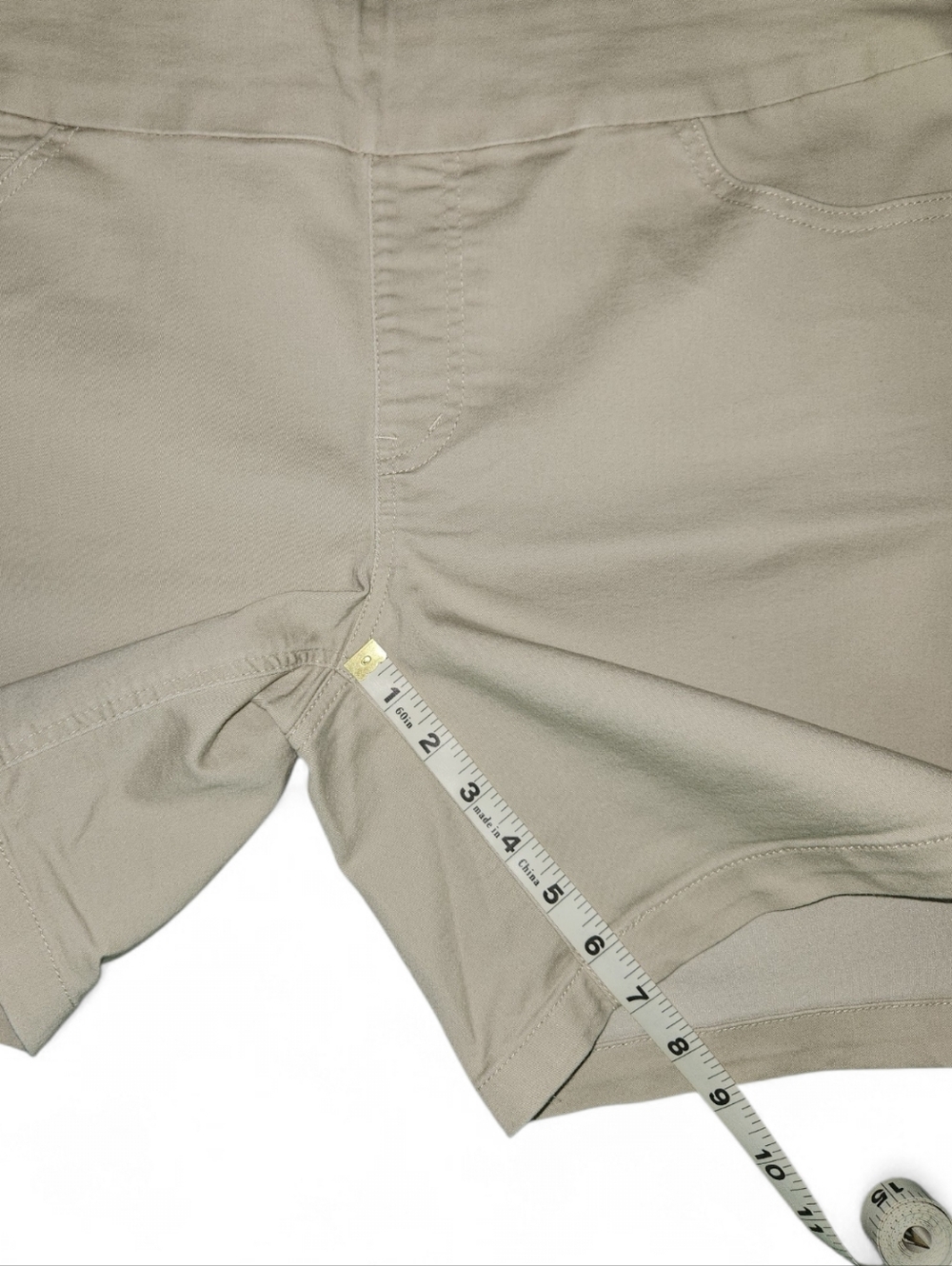 Liz Claiborne Pull On Stretch Shorts Size 12 - Picture 5 of 8